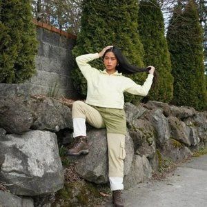 Outdoor Voices Two-Tone Cargo Pants - Green and White